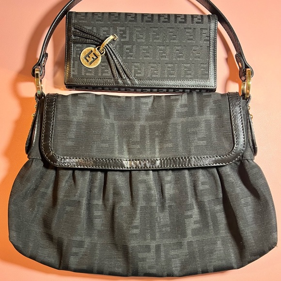 Fendi shoulder bag and wallet. - Picture 1 of 4